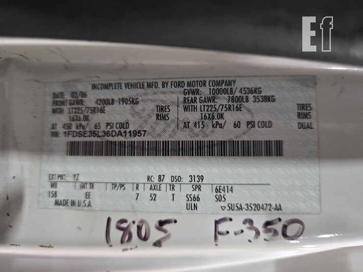 2006-ford-e350-sd-image-33
