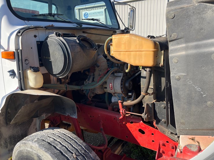 1995-international-4900-image-25