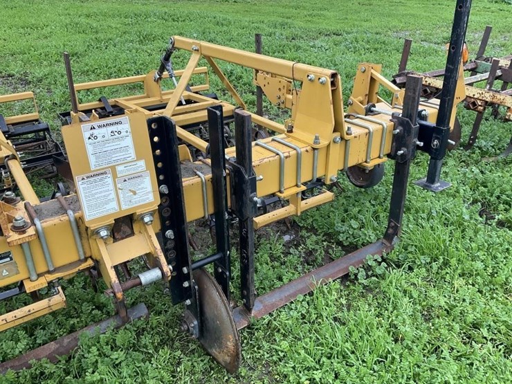 (offsite)-alloway-3-pt-3-row-60"-cultivator-image-9