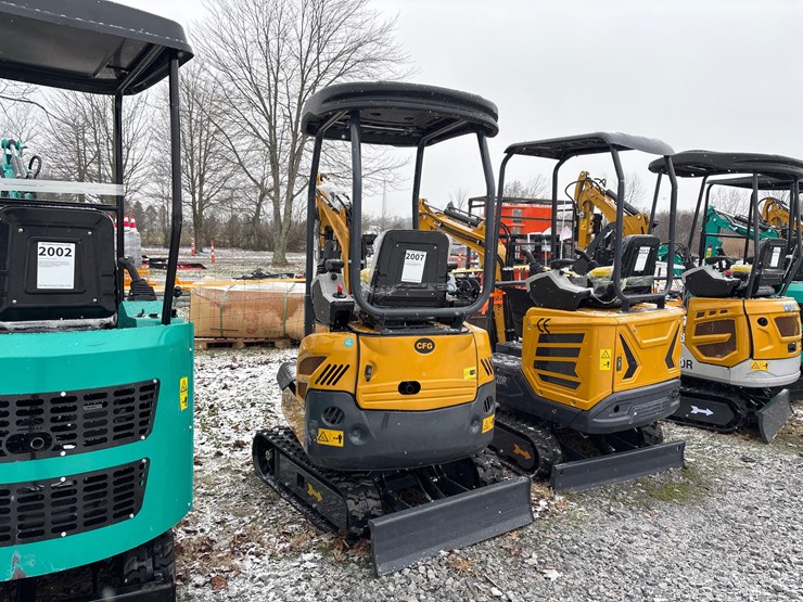 #2007-•-unused-qk18r-mini-excavator-image-4