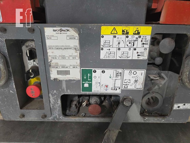 2011-skyjack-sj12-image-11