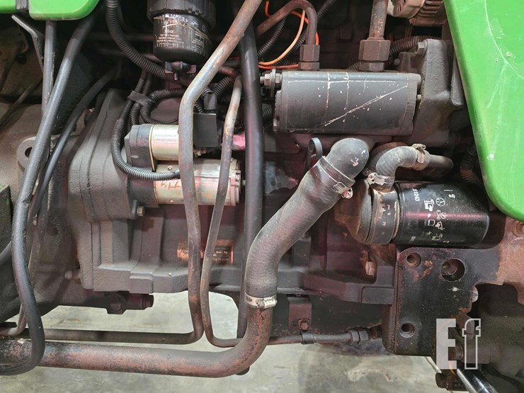 2000-john-deere-5210-image-25