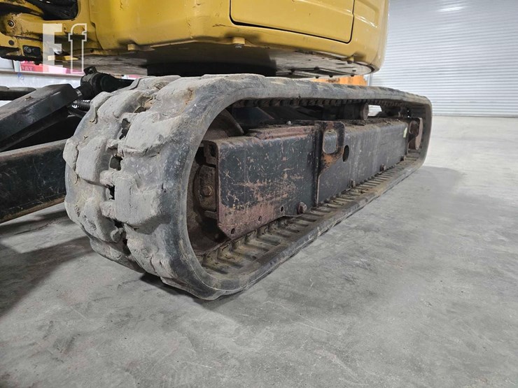 2016-caterpillar-303.5e2-cr-image-17
