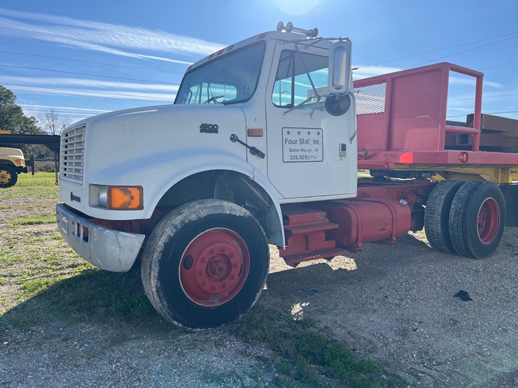 1995-international-4900-image-1