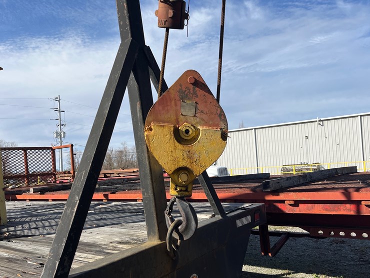 #2-•-1996-ford-f80-boom-truck-image-10