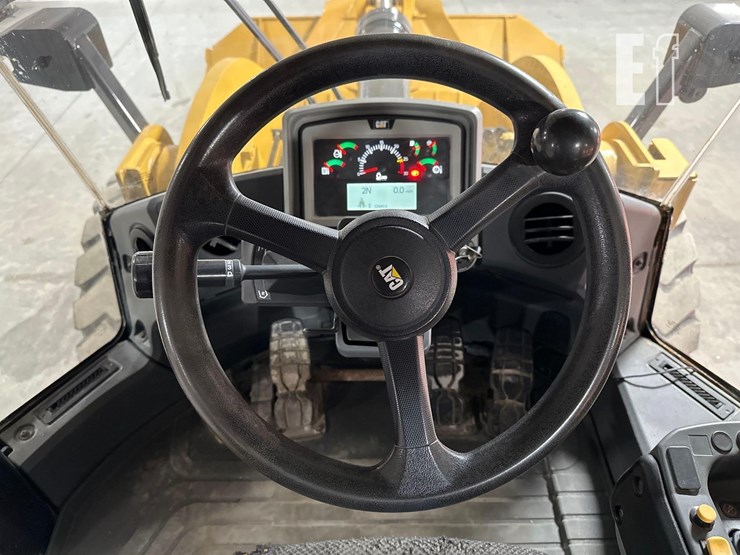 2017-caterpillar-962m-image-17