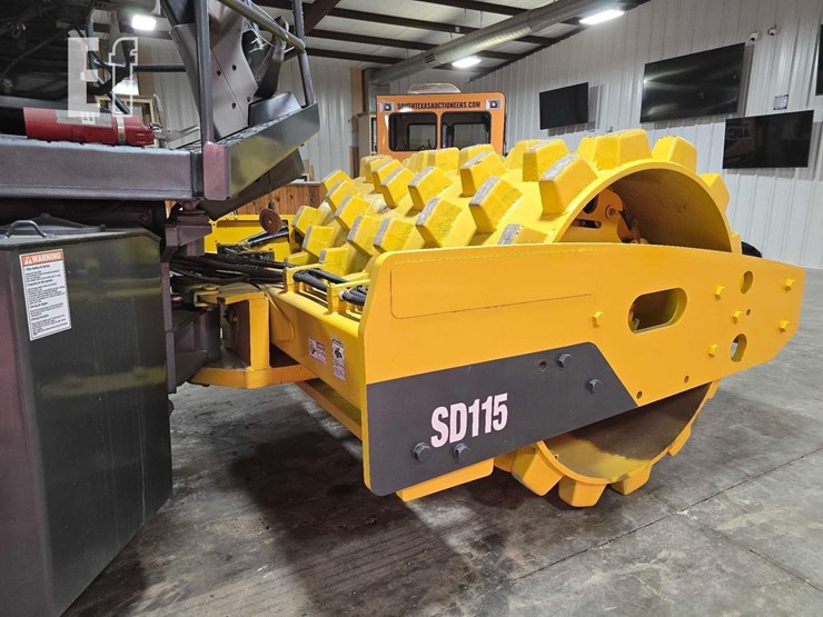 2014-volvo-sd115-image-12