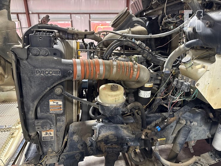 2015-kenworth-t370-image-28