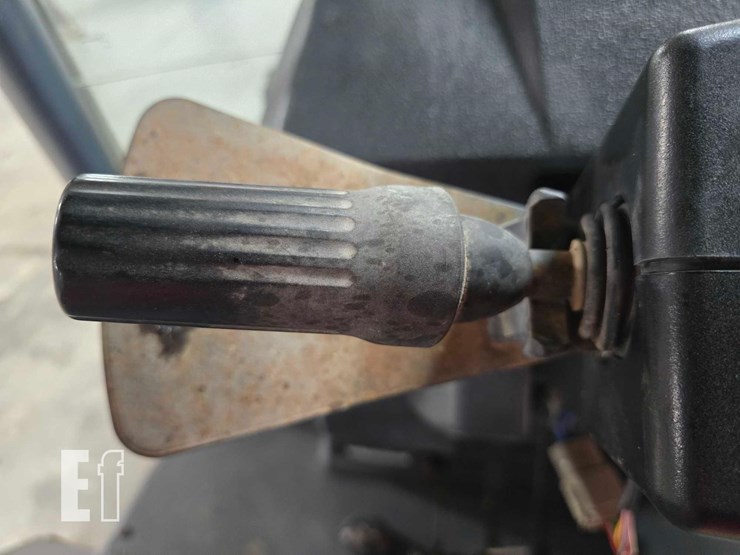 2014-deere-310k-image-18