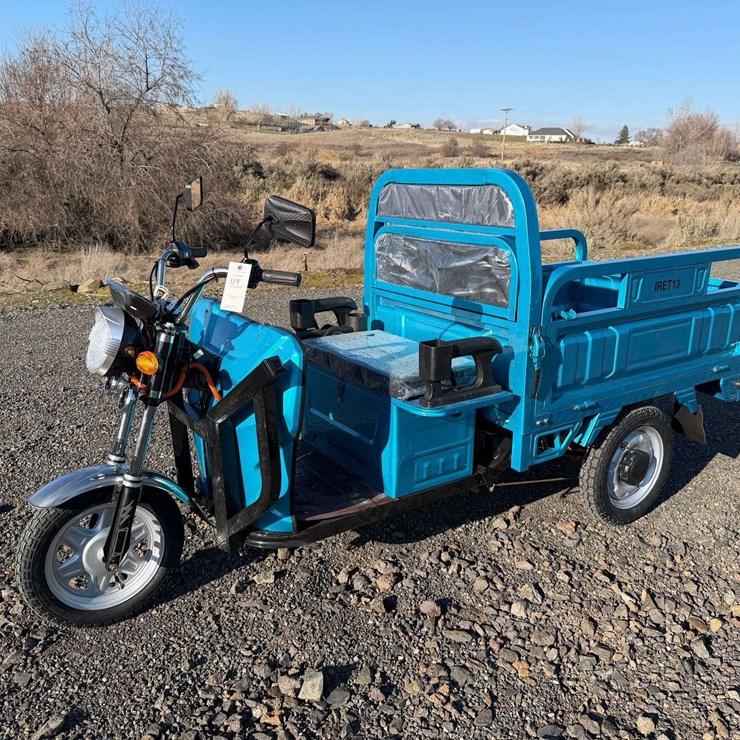 2025 IR IRET13 Electric Tricycle