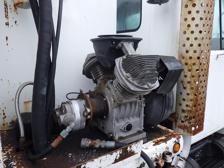 1990-international-4900-image-32