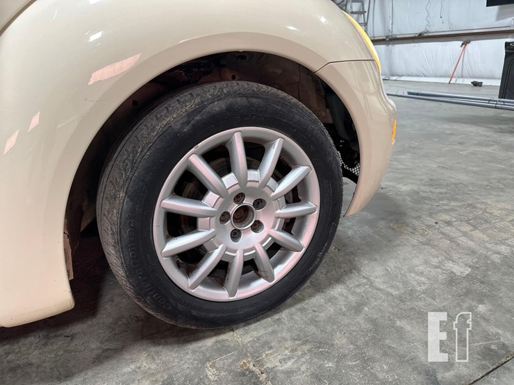 2005-volkswagen-beetle-image-20