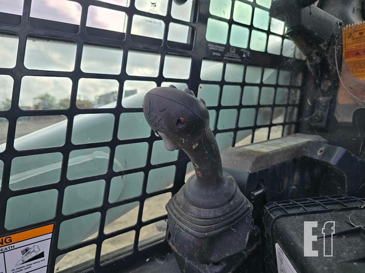 2016-bobcat-t650-image-15