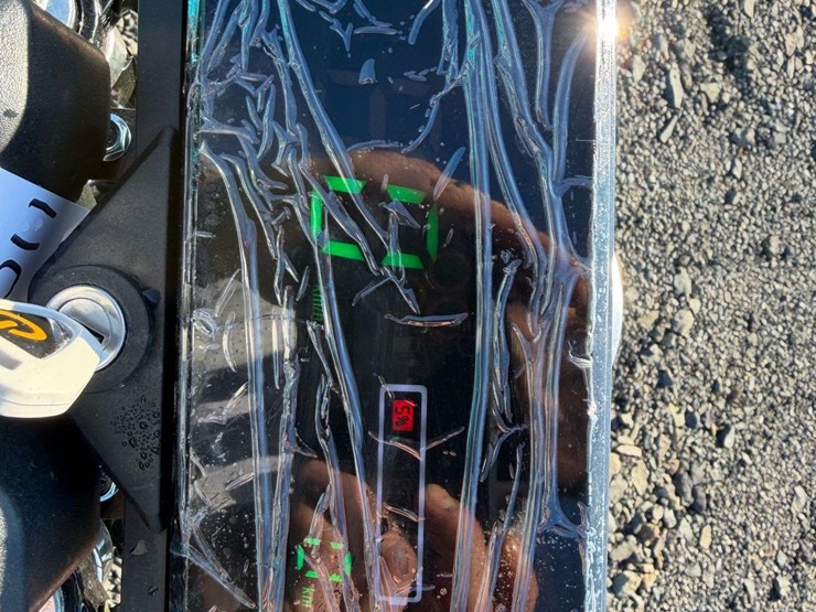 2025-ir-iret13-electric-tricycle-image-13