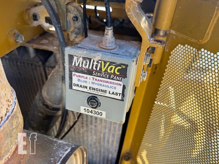 2019-caterpillar-d6t-xw-image-24