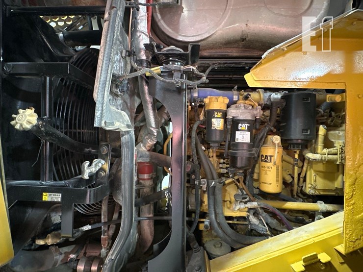 2017-caterpillar-962m-image-29