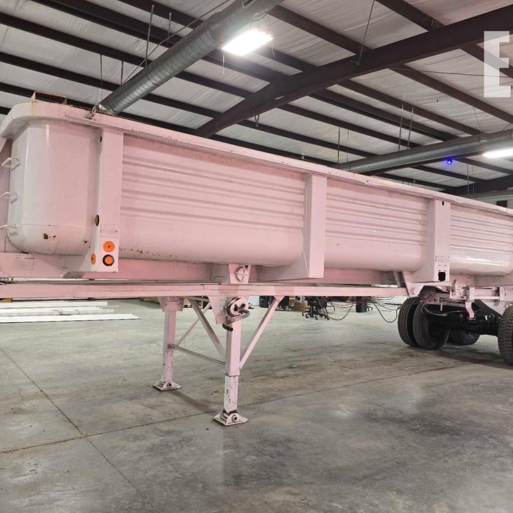 1996 CLEMENT END DUMP