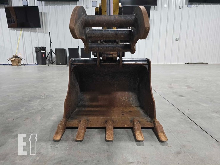 2021-caterpillar-303.5e2-cr-image-11