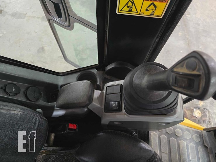 2021-caterpillar-303.5e2-cr-image-21