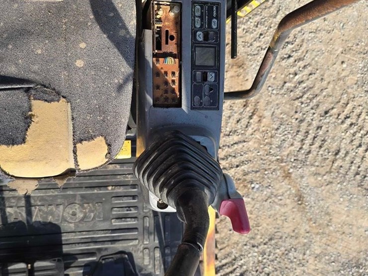 2005-komatsu-pc300-lc-7l-image-12