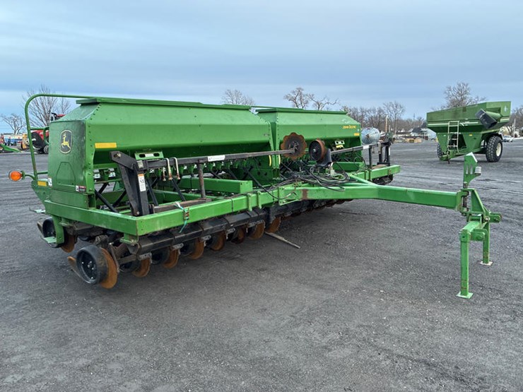 john-deere-1590-image-4