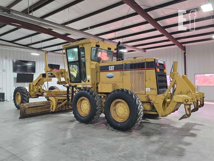 2001-caterpillar-140h-image-4