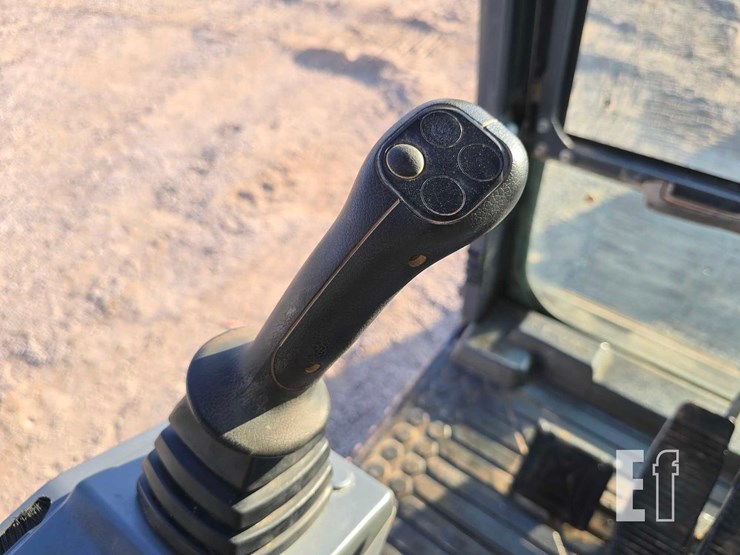 2022-xcmg-xe210u-image-17