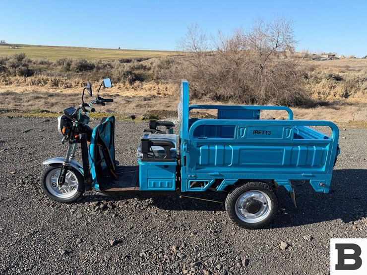 2025-ir-iret13-electric-tricycle-image-2