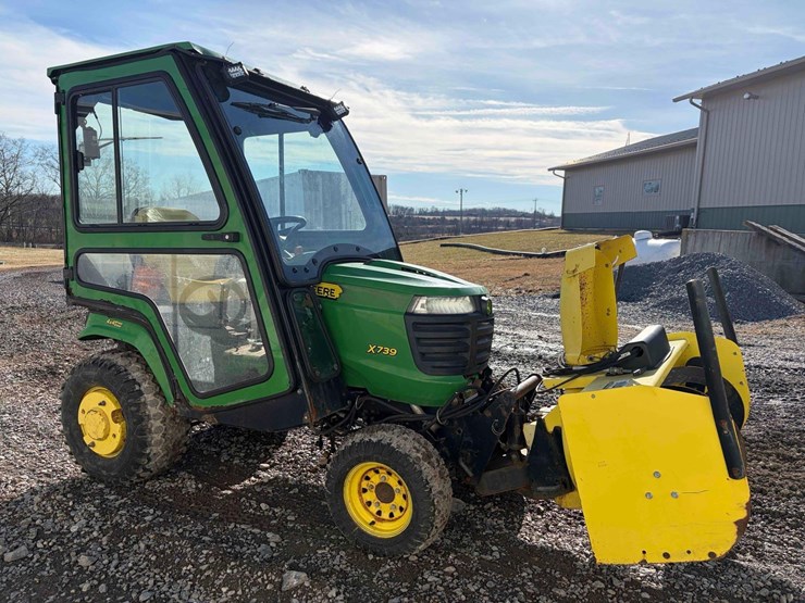 john-deere-x739-image-3
