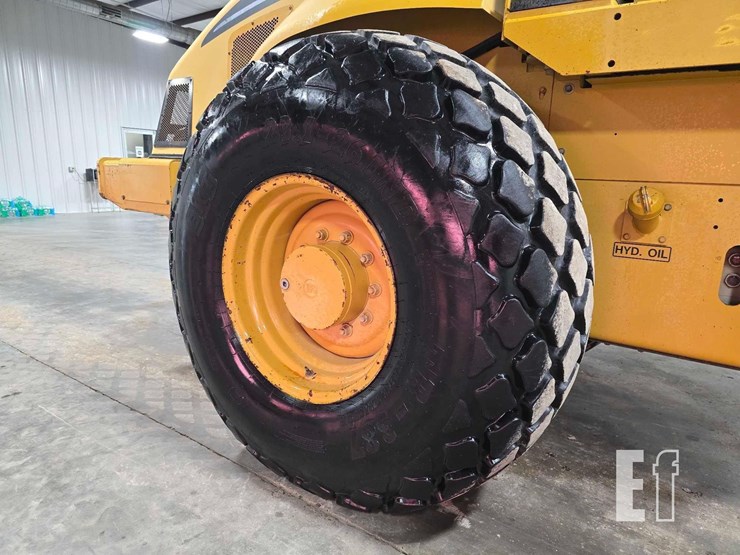 2003-caterpillar-cs-563e-image-22