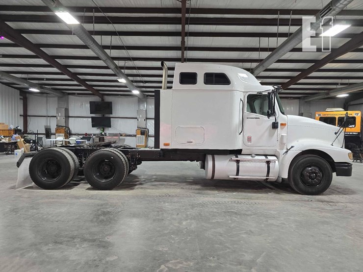 2005-international-9400-image-6