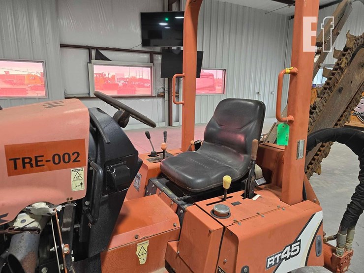 2015-ditch-witch-rt40-image-9