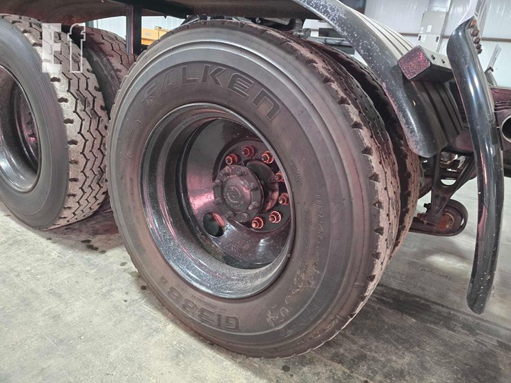 2005-international-9400-image-21