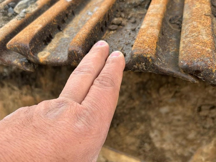 2002-deere-230c-lc-image-7