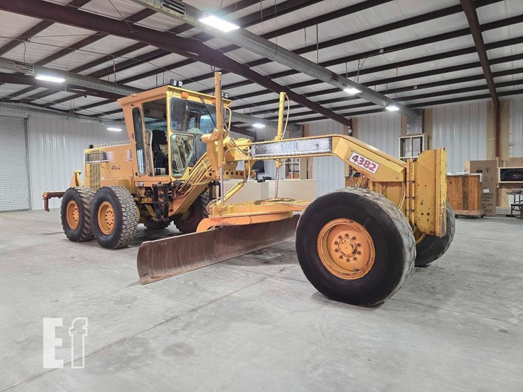 1995-caterpillar-140h-image-2