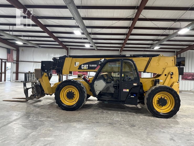 2017-caterpillar-tl1055d-image-5