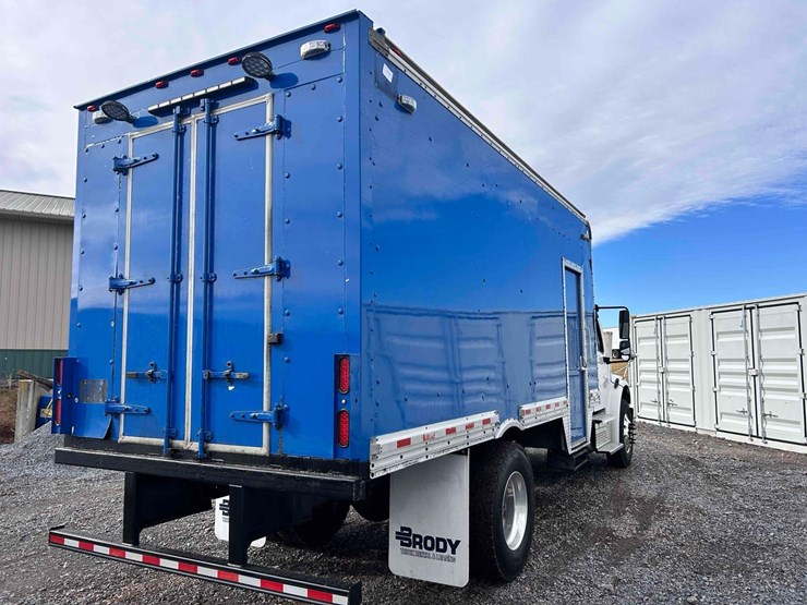 2015-freightliner-box-truck-image-5