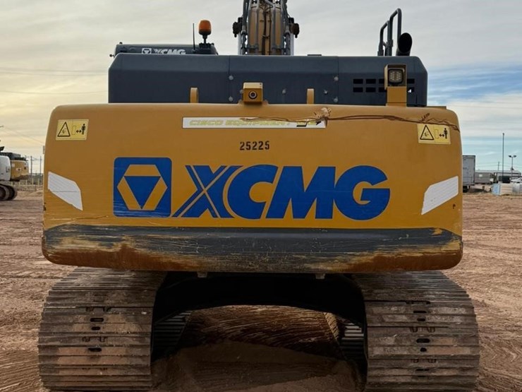 2022-xcmg-xe210u-image-8