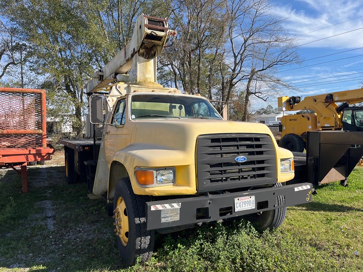 #2-•-1996-ford-f80-boom-truck-image-17