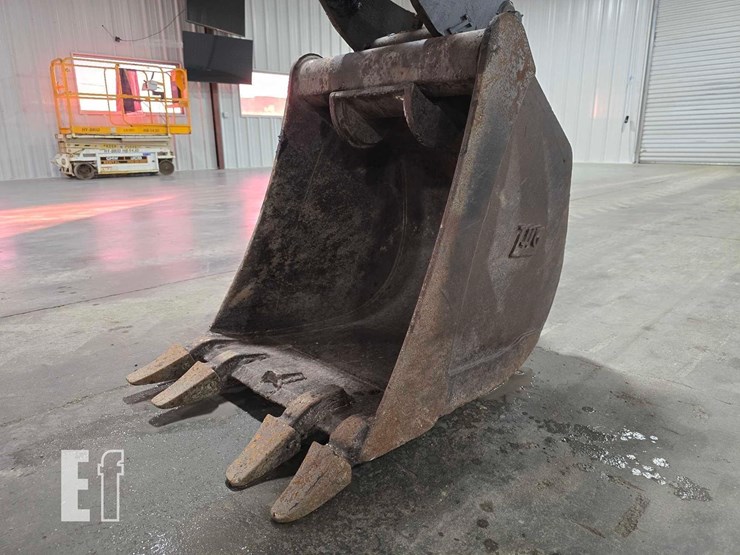 2014-deere-310k-image-12