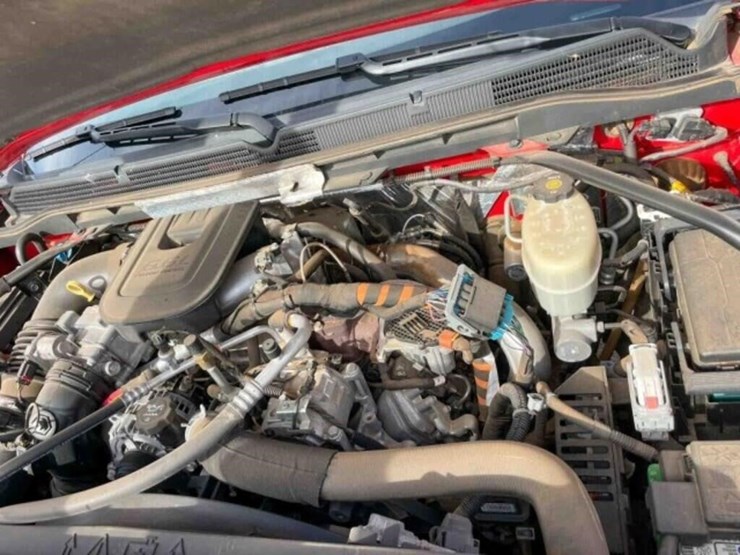 2016-gmc-2500-image-37