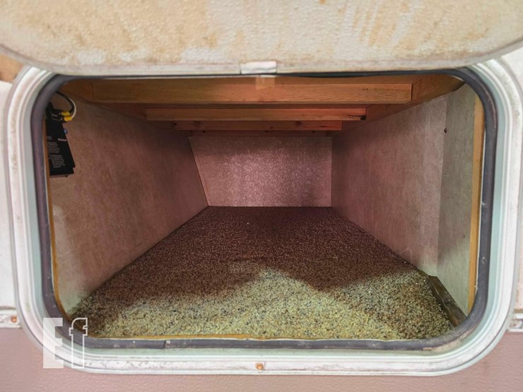 2010-sprinter-rv-image-16