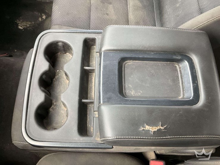 2018-chevrolet-silverado-1500-image-16