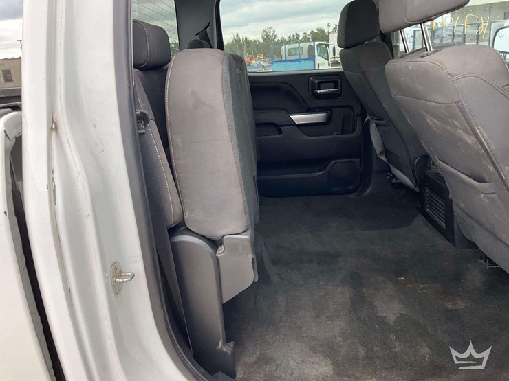 2018-chevrolet-silverado-1500-image-24