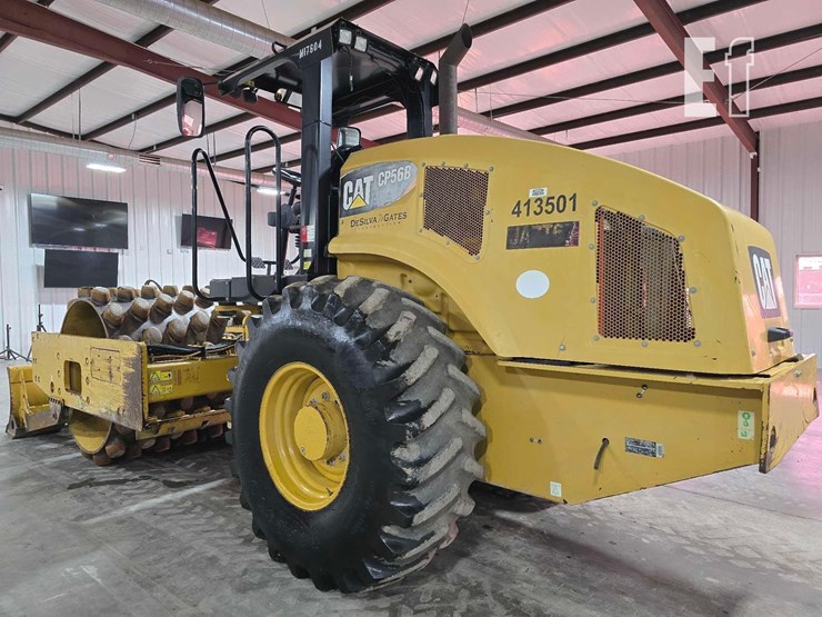 2012-caterpillar-cp56b-image-4