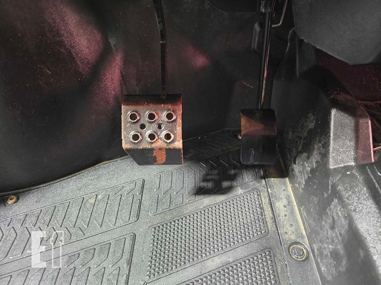 polaris-pro-xd-fs-diesel-crew-image-11