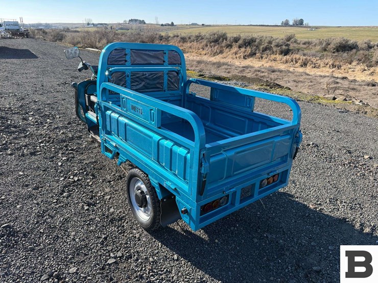 2025-ir-iret13-electric-tricycle-image-3