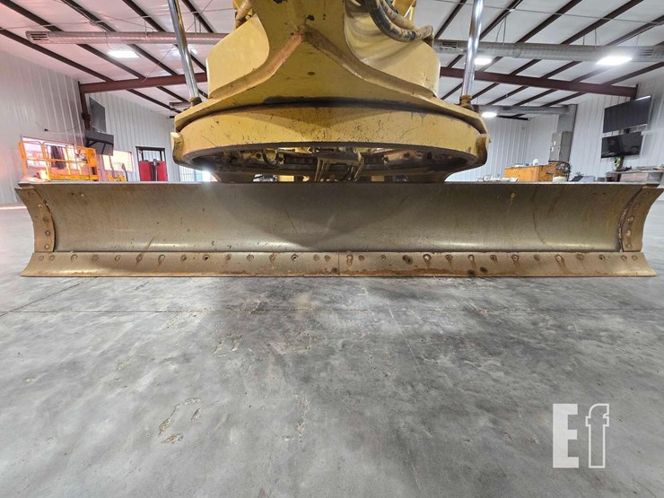 2001-caterpillar-140h-image-11