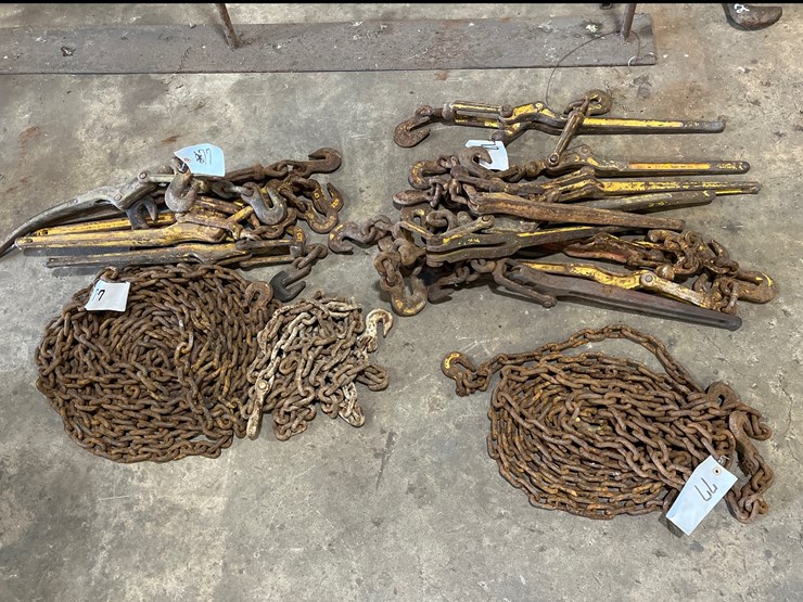 #77-•-lot-of-chains-and-binders-image-1