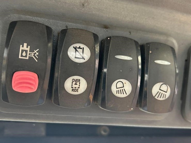 2011-caterpillar-299c-image-18